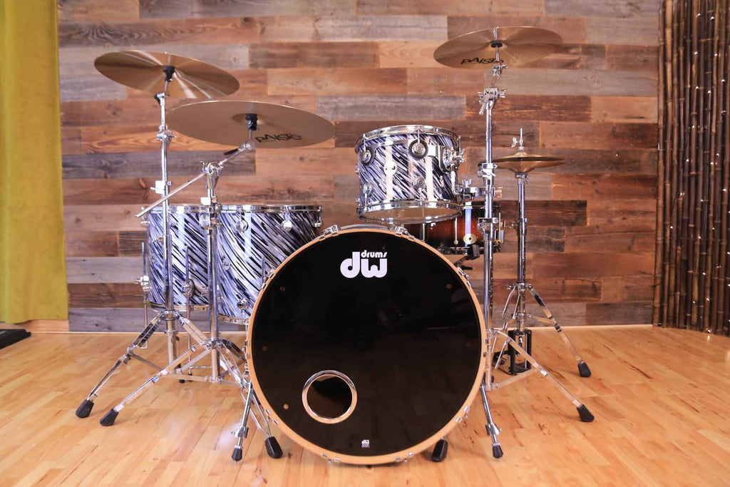 DW (DRUM WORKSHOP) COLLECTORS SERIES 4 PIECE DRUM KIT, TWISTED BLACK OYSTER (PRE-LOVED)