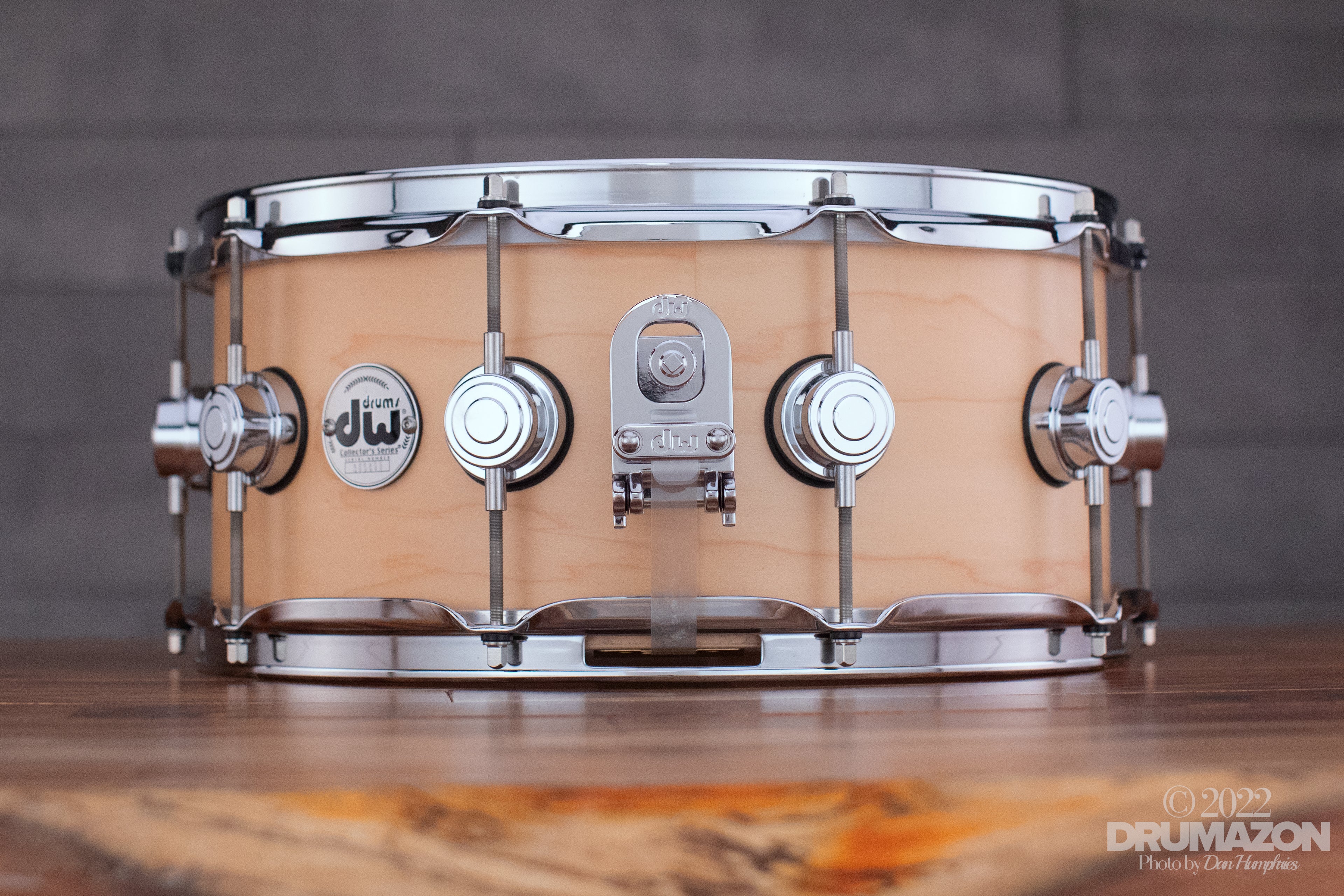DW 14 X 6.5 COLLECTORS SERIES MAPLE STANDARD SNARE DRUM, NATURAL 