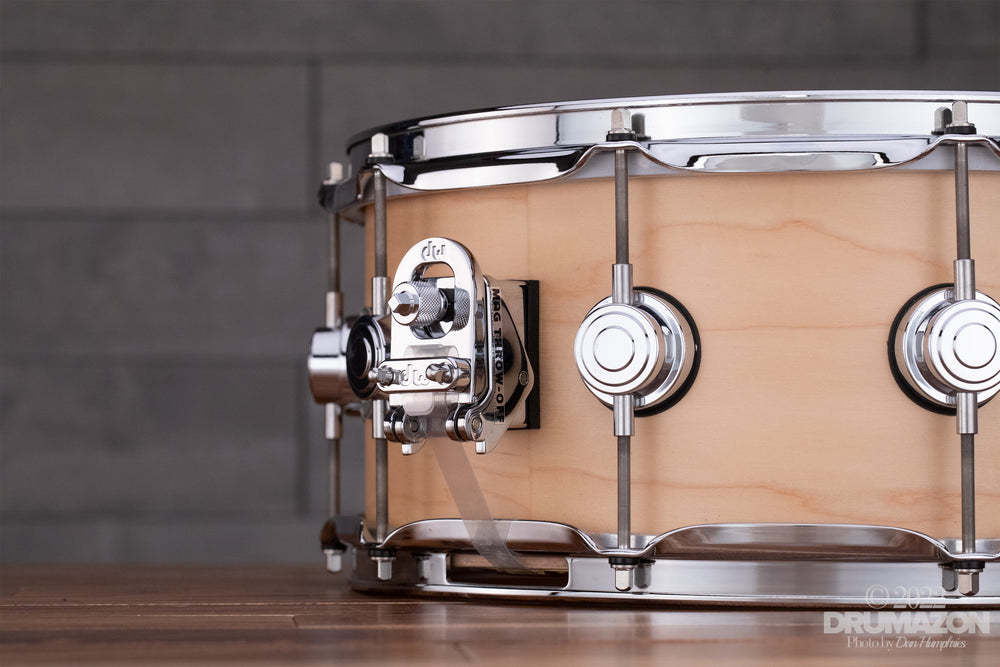 DW 14 X 6.5 COLLECTORS SERIES MAPLE STANDARD SNARE DRUM, NATURAL