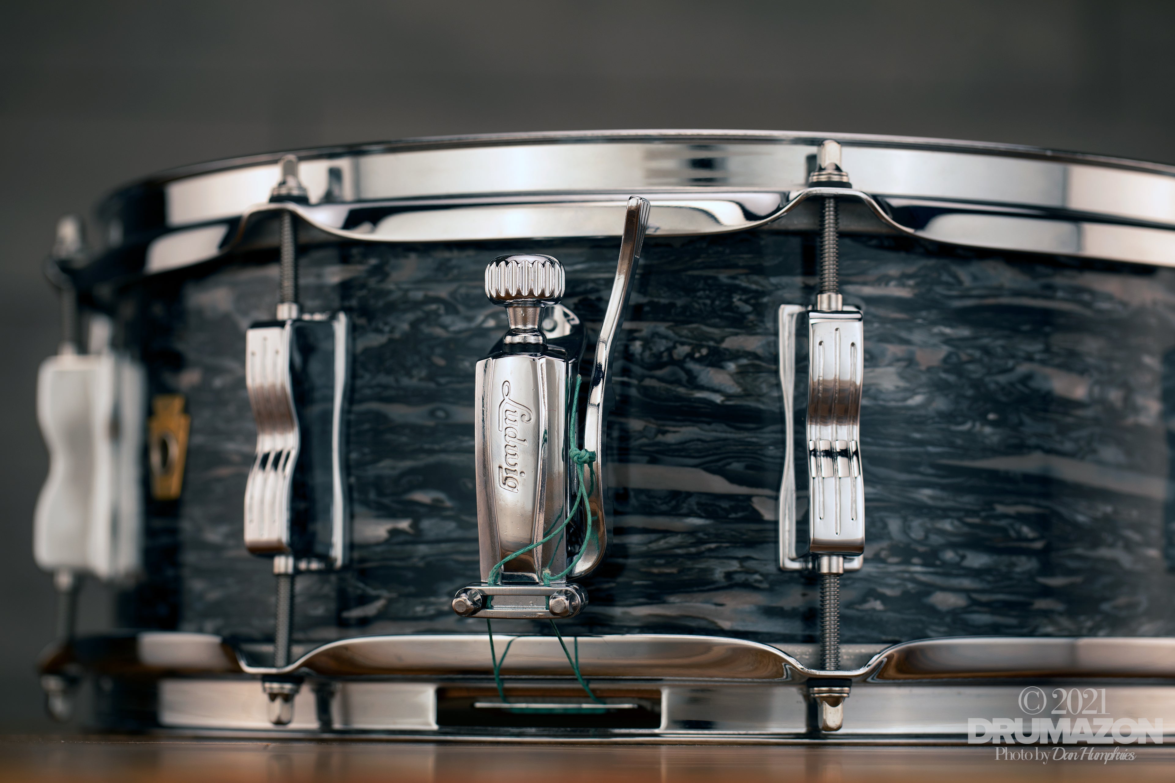 LUDWIG 14 X 5.5 LEGACY MAHOGANY JAZZ FESTIVAL SNARE DRUM, VINTAGE BLAC –  Drumazon