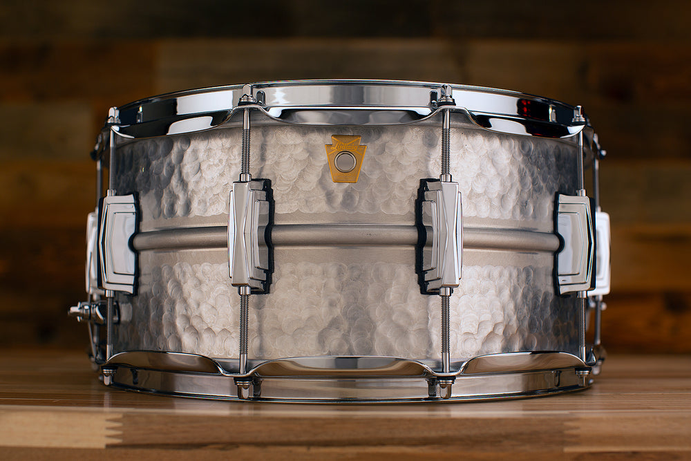 LUDWIG 14 X 6.5 LA405K ACROPHONIC HAMMERED ALUMINIUM SNARE DRUM