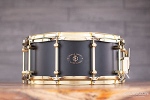 NOBLE & COOLEY 14 X 6 ALLOY CAST ALUMINIUM SNARE DRUM, BLACK WITH BRASS FITTINGS