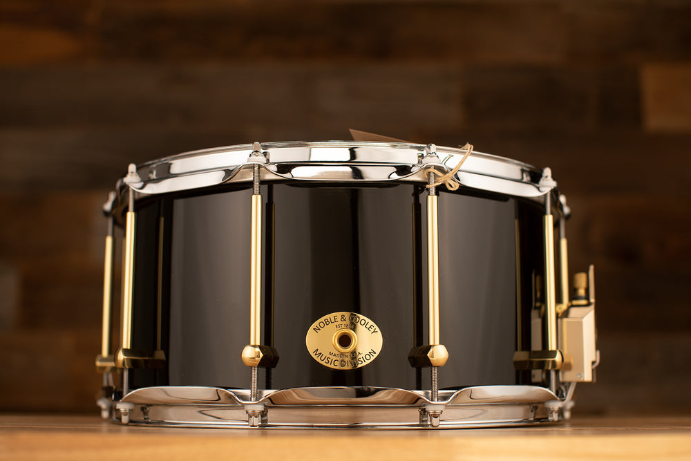 NOBLE & COOLEY 14 X 7 SS CLASSIC SOLID MAPLE SHELL SNARE DRUM