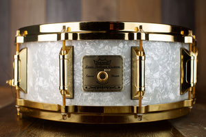 REMO 14 X 5.5 LOUIS BELLSON SIGNATURE SNARE DRUM, WHITE MARINE PEARL, GOLD HARDWARE (PRE-LOVED)