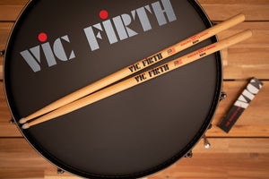 VIC FIRTH AMERICAN CLASSIC HICKORY 8DN NYLON TIP DRUMSTICKS