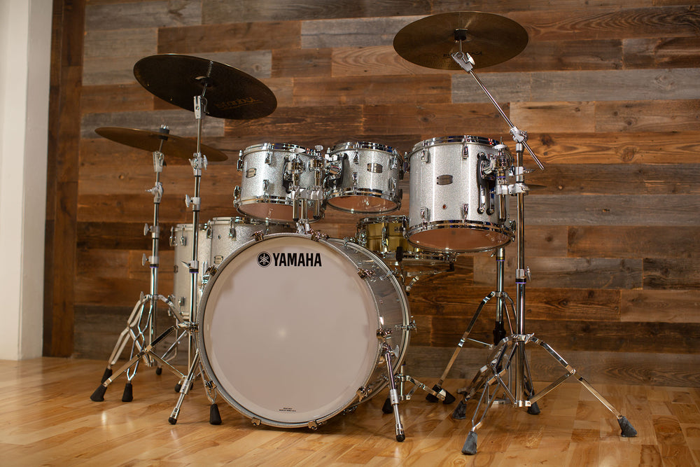 YAMAHA ABSOLUTE HYBRID MAPLE 6 PIECE DRUM KIT, SILVER